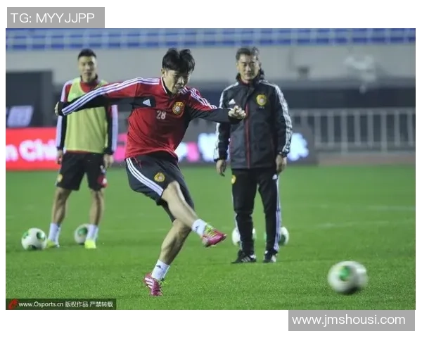 西安足球队防守体系解析与战术应用探讨