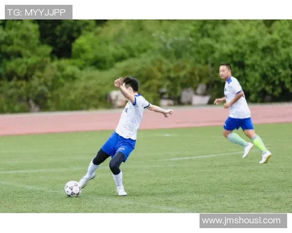 阿甘足球app助你轻松掌握足球动态尽享精彩赛事体验 阿甘足球app助你轻松掌握足球动态尽享精彩赛事体验